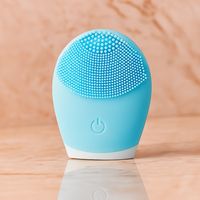 Pure Glow — Brosse Nettoyante Visage Vibrante